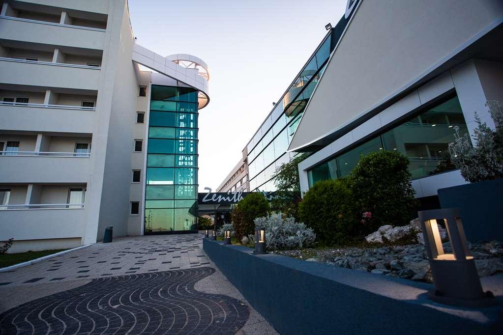 Zenith Hotel Mamaia Exterior foto